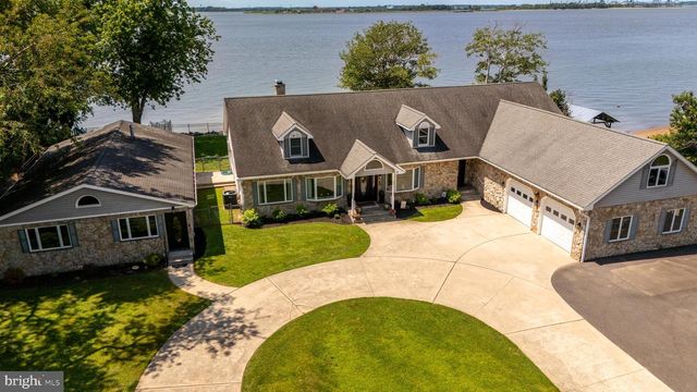 8 ISSAC DR, Pennsville, NJ 08070