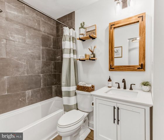 8 ISSAC DR, Pennsville, NJ 08070
