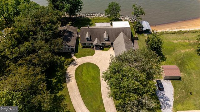 8 ISSAC DR, Pennsville, NJ 08070
