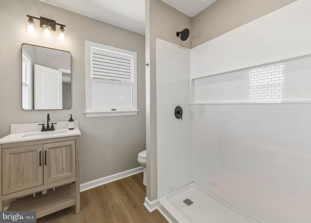 8 ISSAC DR, Pennsville, NJ 08070