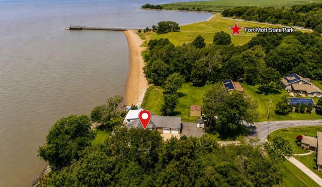 8 ISSAC DR, Pennsville, NJ 08070