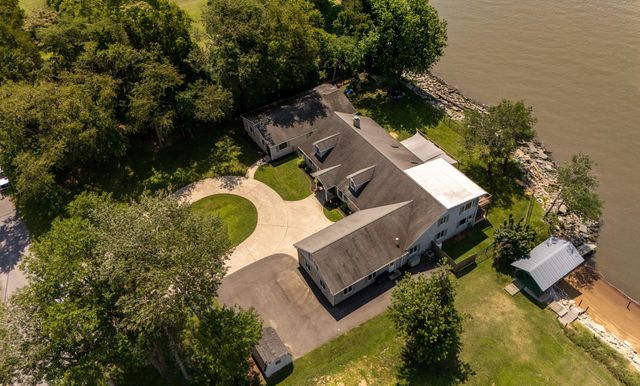 8 ISSAC DR, Pennsville, NJ 08070