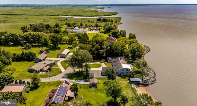 8 ISSAC DR, Pennsville, NJ 08070