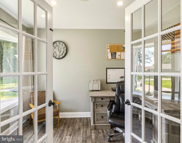 8 ISSAC DR, Pennsville, NJ 08070