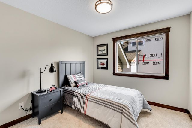 5266 177th Street W, Lakeville, MN 55044