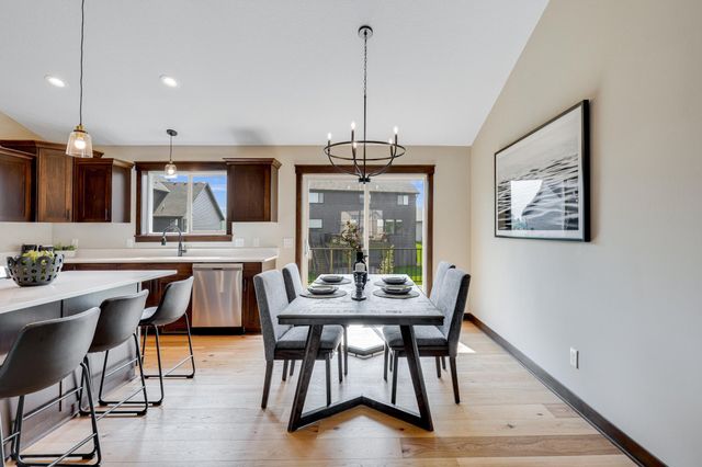 5266 177th Street W, Lakeville, MN 55044