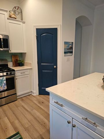 626 Van Buren Drive, Summerville, SC 29486