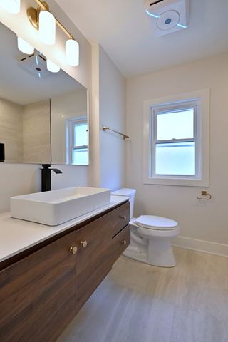 800 S Swain Avenue, Elmhurst, IL 60126