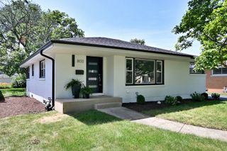 800 S Swain Avenue, Elmhurst, IL 60126