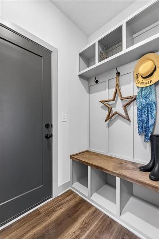 1001 S River View Avenue S, Independence, MO 64056