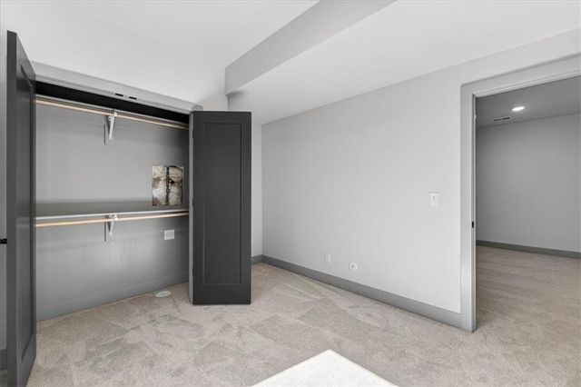 1001 S River View Avenue S, Independence, MO 64056