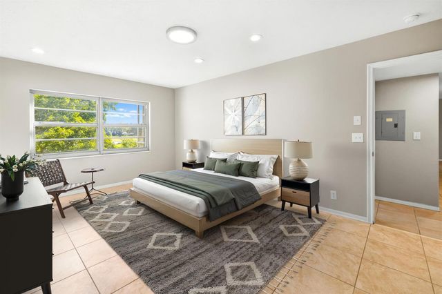 4500 Gefion Court 302, Lake Worth, FL 33467