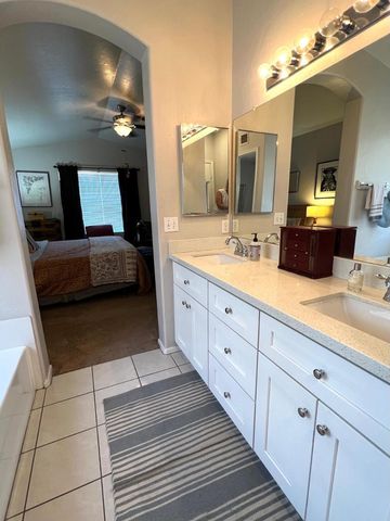 4404 E Bannock Street, Phoenix, AZ 85044