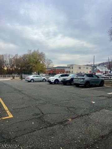 112 Sherwood Ave 6, Paterson City, NJ 07502