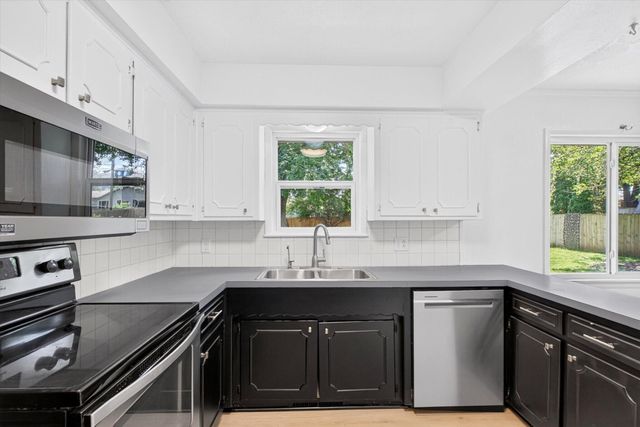 2260 S Barcliff Avenue, Springfield, MO 65804