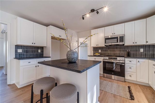 1692 Paces Vale Court, Lawrenceville, GA 30043