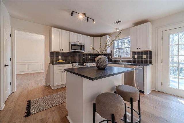 1692 Paces Vale Court, Lawrenceville, GA 30043