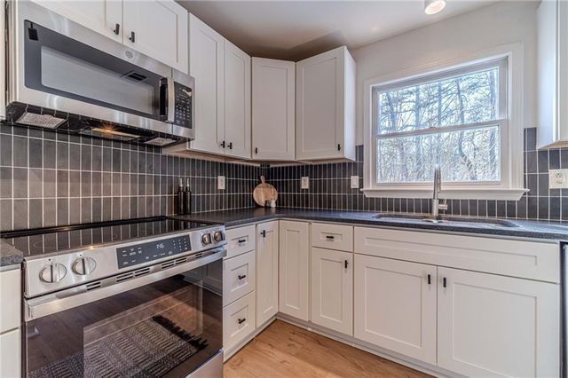 1692 Paces Vale Court, Lawrenceville, GA 30043