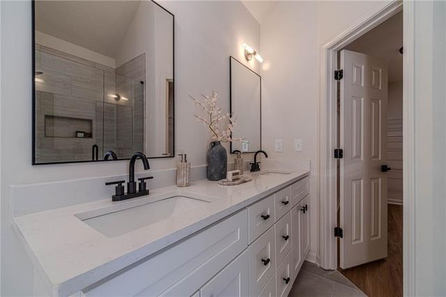 1692 Paces Vale Court, Lawrenceville, GA 30043