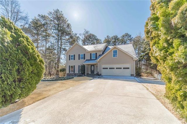 1692 Paces Vale Court, Lawrenceville, GA 30043