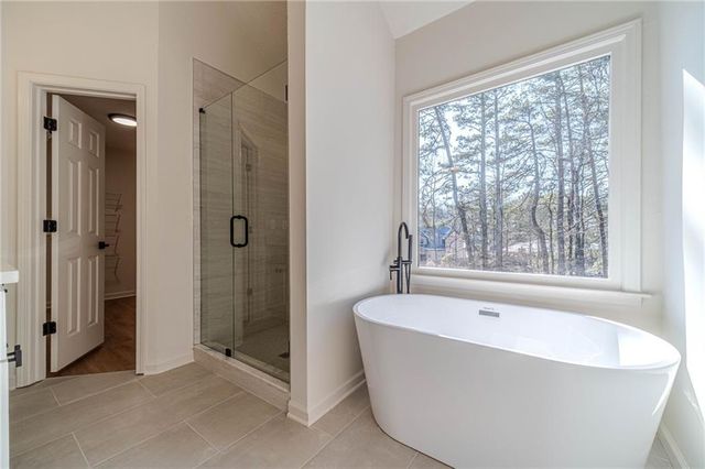 1692 Paces Vale Court, Lawrenceville, GA 30043