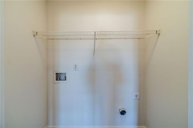 1692 Paces Vale Court, Lawrenceville, GA 30043