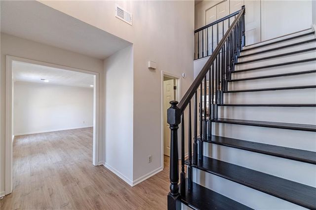 1692 Paces Vale Court, Lawrenceville, GA 30043