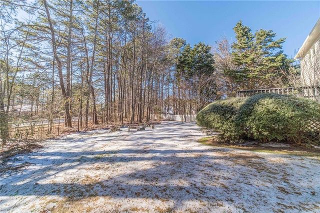 1692 Paces Vale Court, Lawrenceville, GA 30043