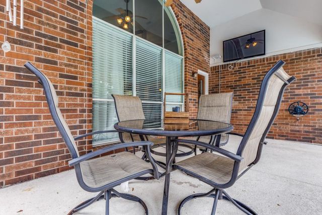 15915 Broad Oak Court, Tomball, TX 77377