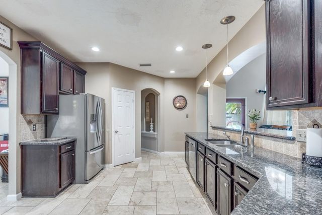 15915 Broad Oak Court, Tomball, TX 77377