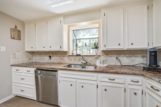 7618 Hurst Forest Drive, Humble, TX 77346