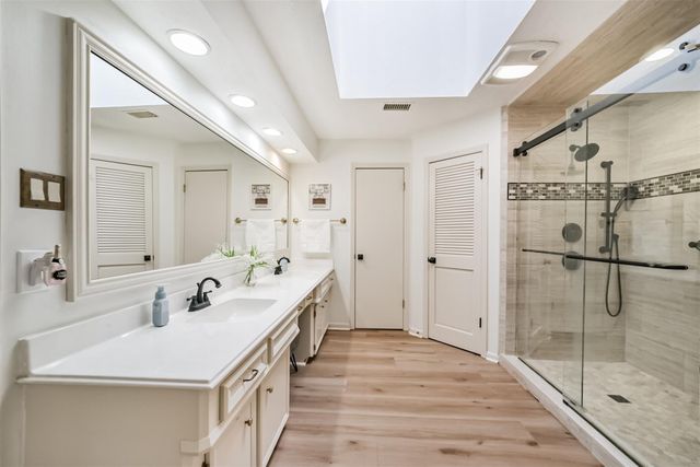 7618 Hurst Forest Drive, Humble, TX 77346