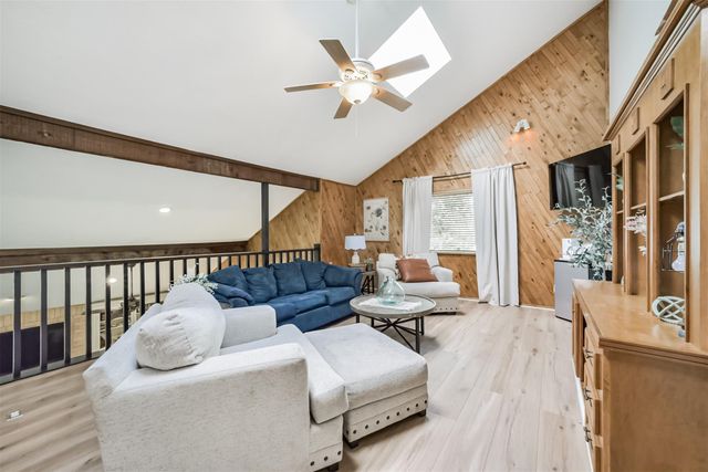 7618 Hurst Forest Drive, Humble, TX 77346