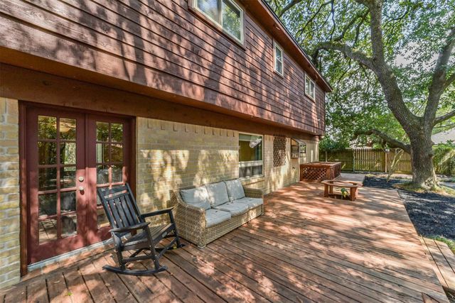 7618 Hurst Forest Drive, Humble, TX 77346