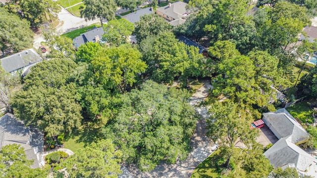 7618 Hurst Forest Drive, Humble, TX 77346