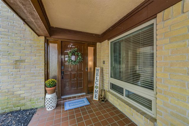7618 Hurst Forest Drive, Humble, TX 77346