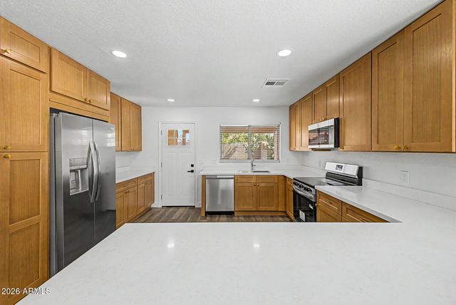 1078 E PIMA Avenue, Apache Junction, AZ 85119