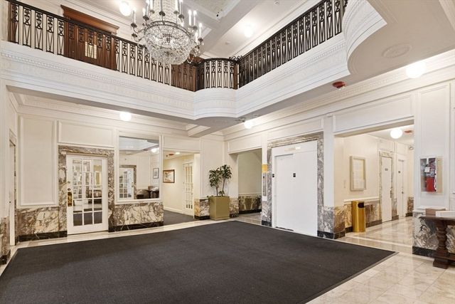 464 Commonwealth 26, Boston, MA 02215