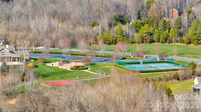 410 Deer Brush Lane, Waxhaw, NC 28173