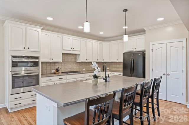 410 Deer Brush Lane, Waxhaw, NC 28173