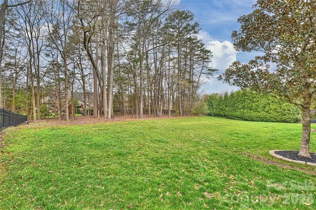 410 Deer Brush Lane, Waxhaw, NC 28173