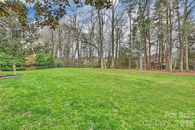 410 Deer Brush Lane, Waxhaw, NC 28173