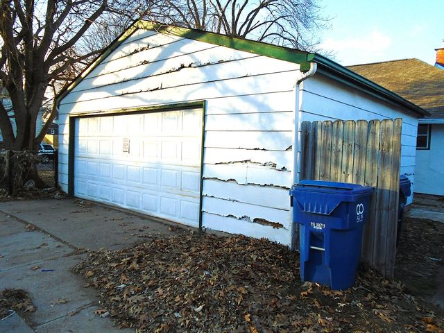 2803 Dubuque Street, Davenport, IA 52803