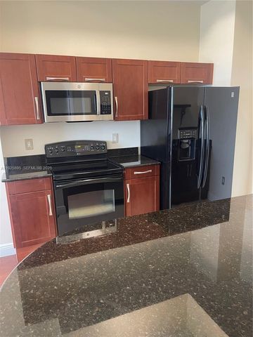 7280 SW 90th St 708, Miami, FL 33156