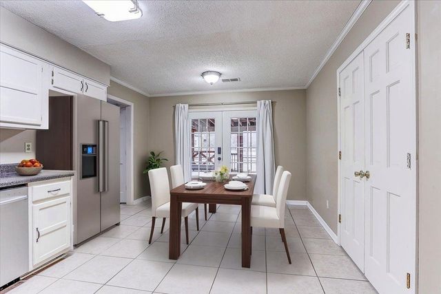 11412 SYCAMORE FARMS RD, Collierville, TN 38017