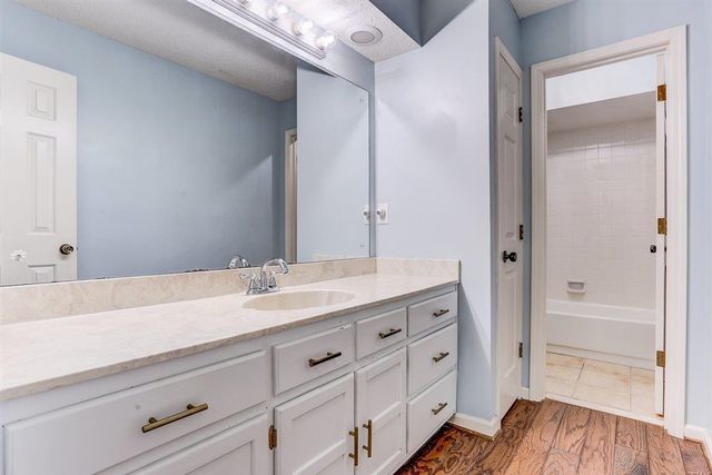 11412 SYCAMORE FARMS RD, Collierville, TN 38017