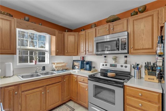 2360 Regency Drive, Randleman, NC 27317