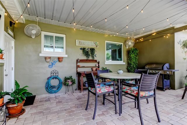 1511 46TH AVENUE N, St Petersburg, FL 33703