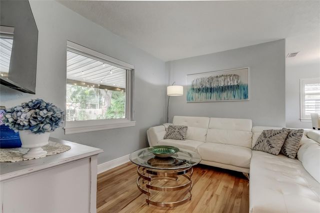 1511 46TH AVENUE N, St Petersburg, FL 33703