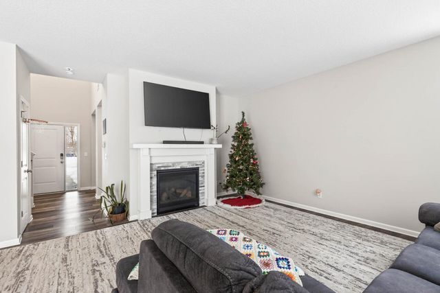 718 68th Lane N, Brooklyn Center, MN 55430